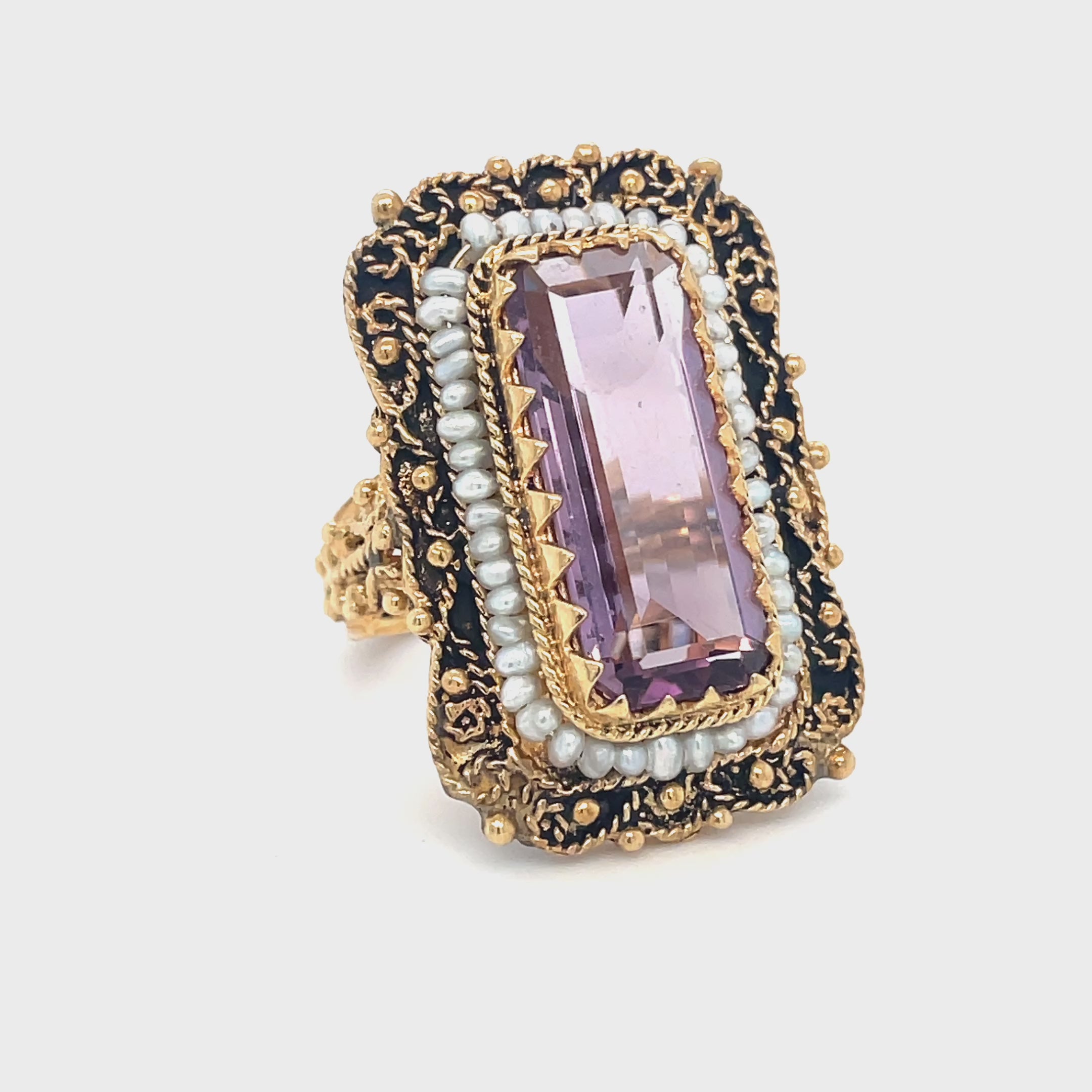 Load video: Lady Bridgerton Ring