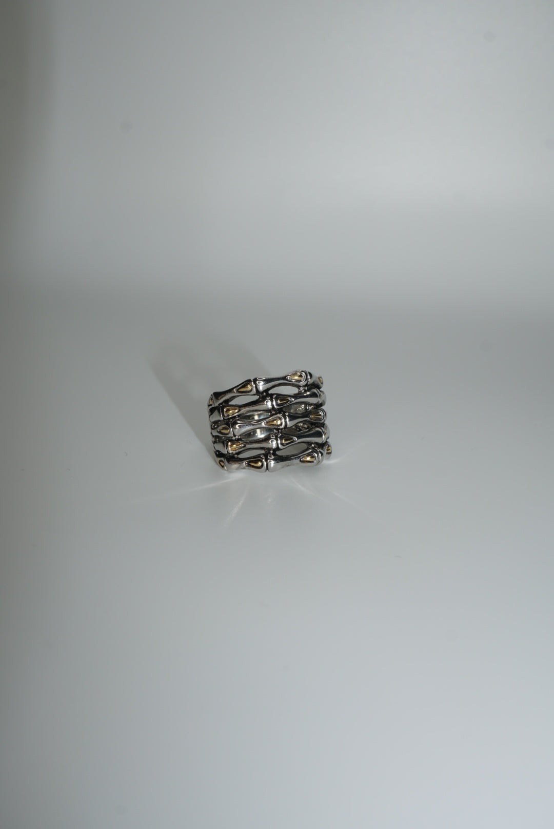 Bone deep ring